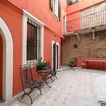 Apartment Musei *